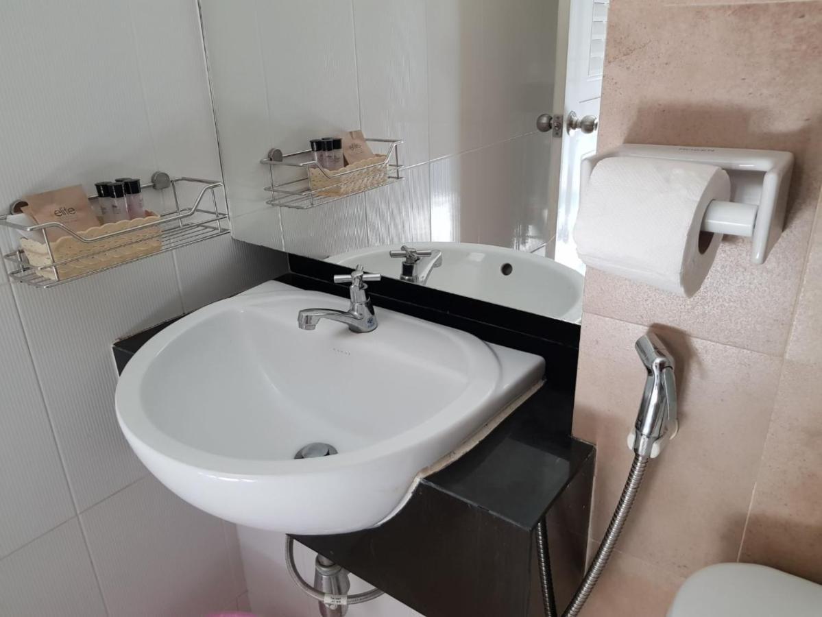 Elite Residence Phitsanulok Sha Bagian luar foto